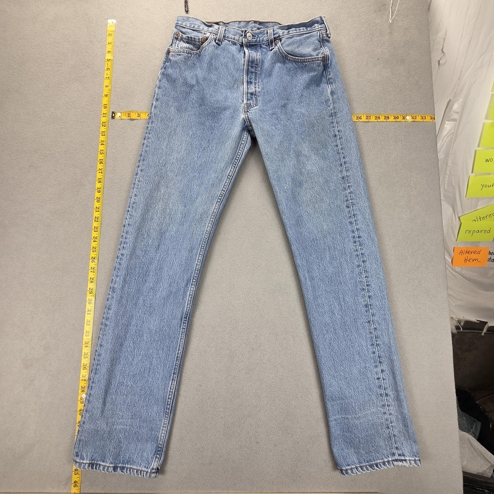 Vintage Levis 501 Jeans Mens Light Wash Straight Button Fly Made USA Fits 30x34‎